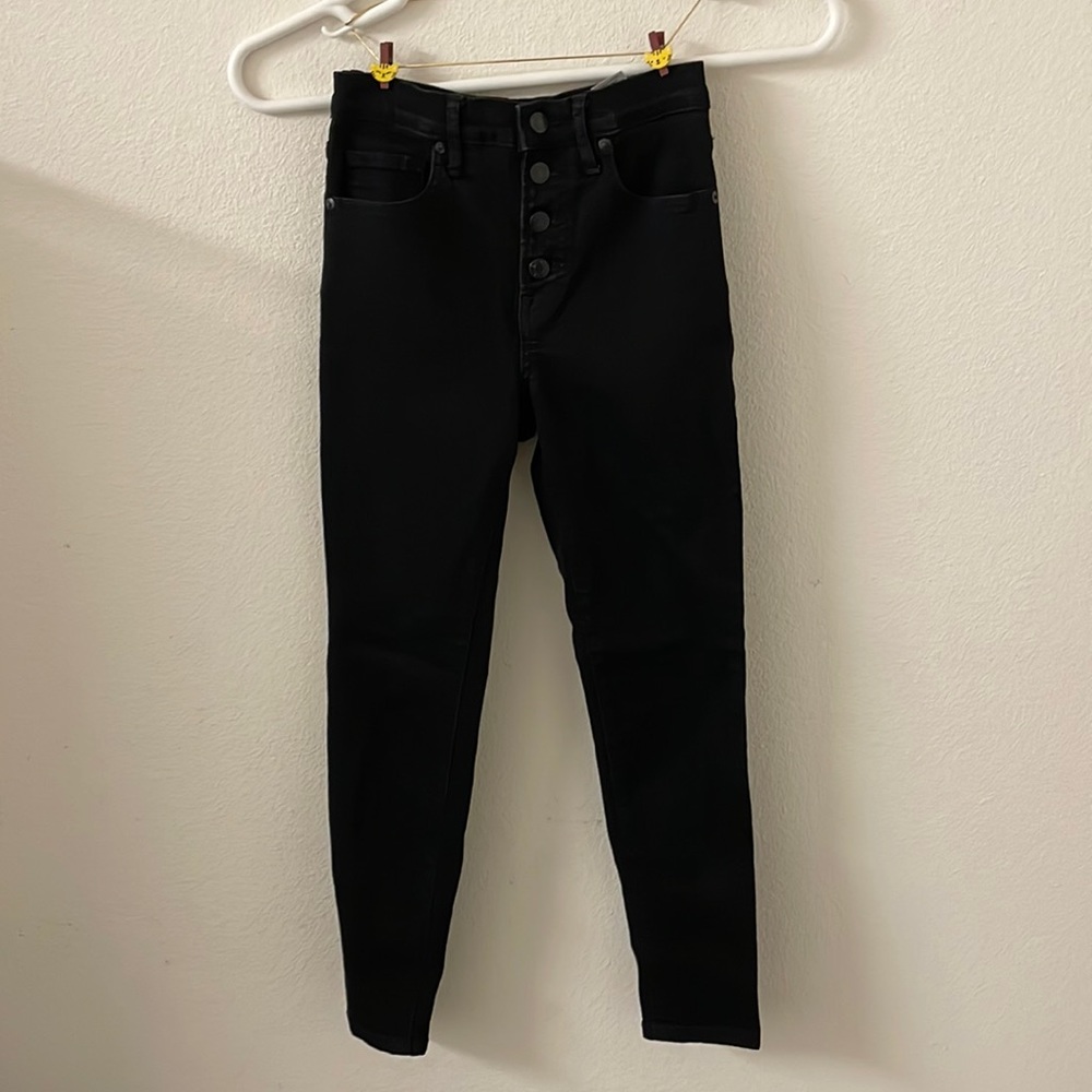 Everlane black high rise skinny Jean size 26 ankle button fly